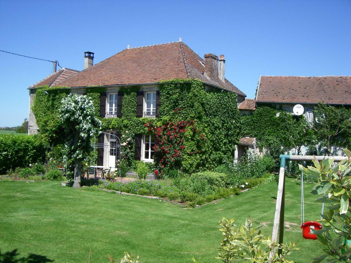 La Ferme Le Merger Bed and Breakfast La Ferté-Gaucher Zewnętrze zdjęcie